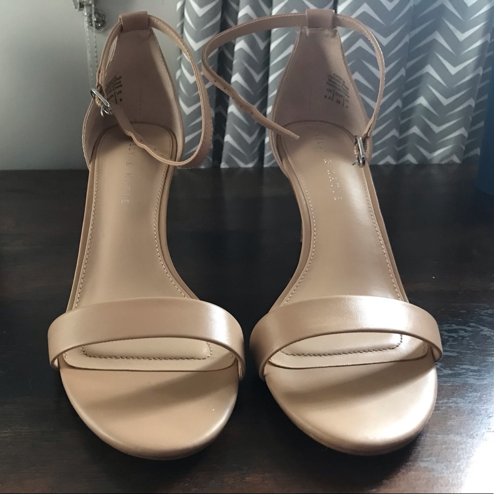 Kelly and Katie Nude Heels